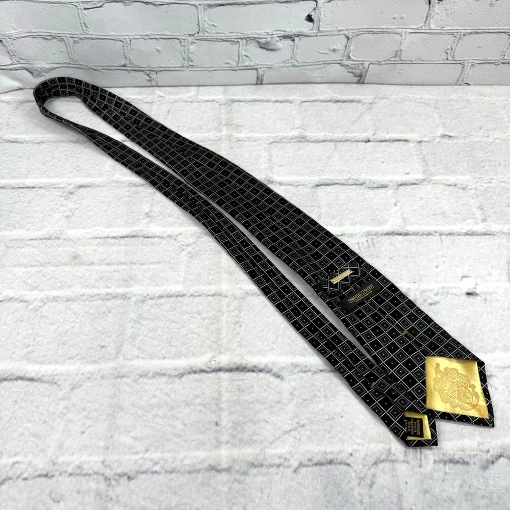 Donald J Trump Signature Collection Silk Tie Black Geometric 60
